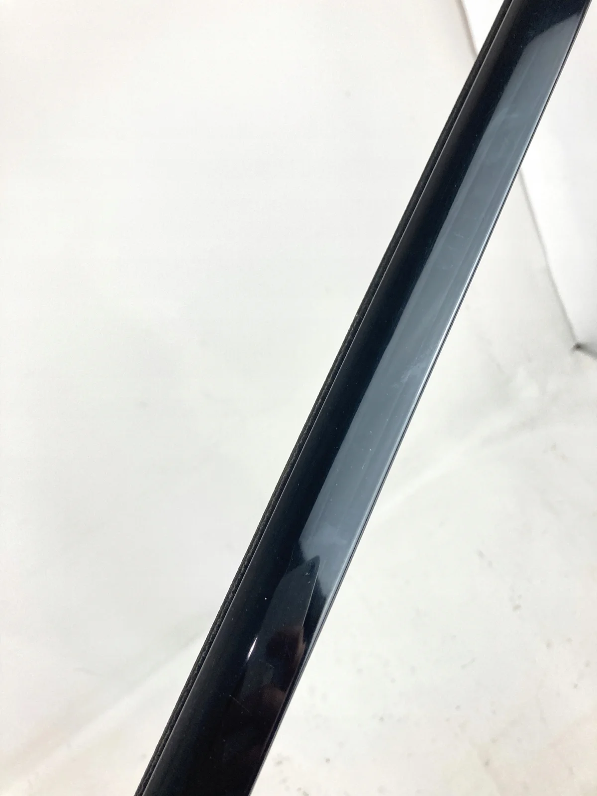Chrysler Pacifica 2017-25 Left Rear Window Seal image 4