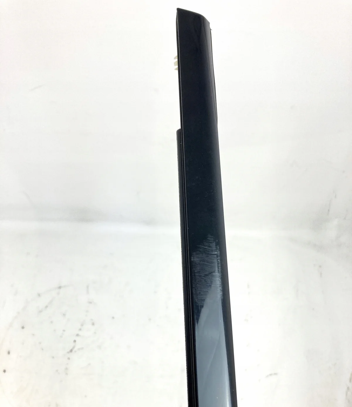 Chrysler Pacifica 2017-25 Left Rear Window Seal image 6