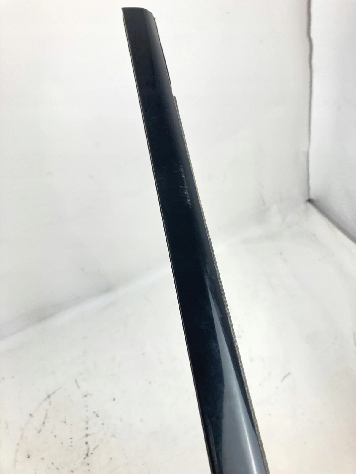 Chrysler Pacifica 2017-25 Left Rear Window Seal image 7