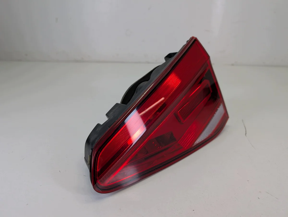Lampada Posteriore Destra VW Touran II 5TA945094D