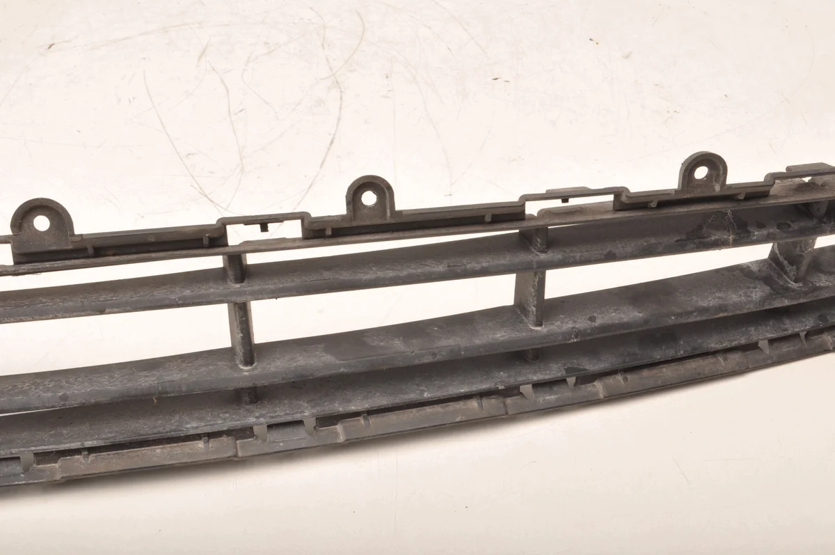 Volvo XC40 II Front Bumper Grille 31449342 image 4