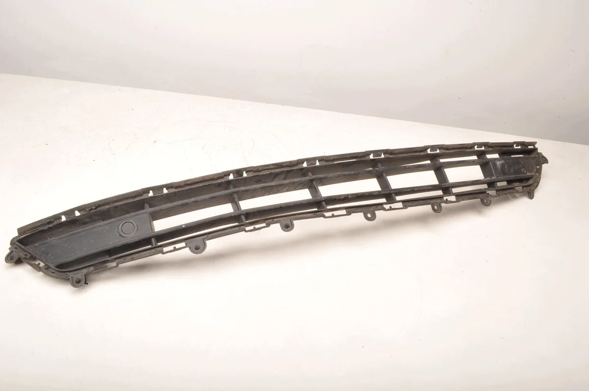 Volvo XC40 II Front Bumper Grille 31449342 image 8