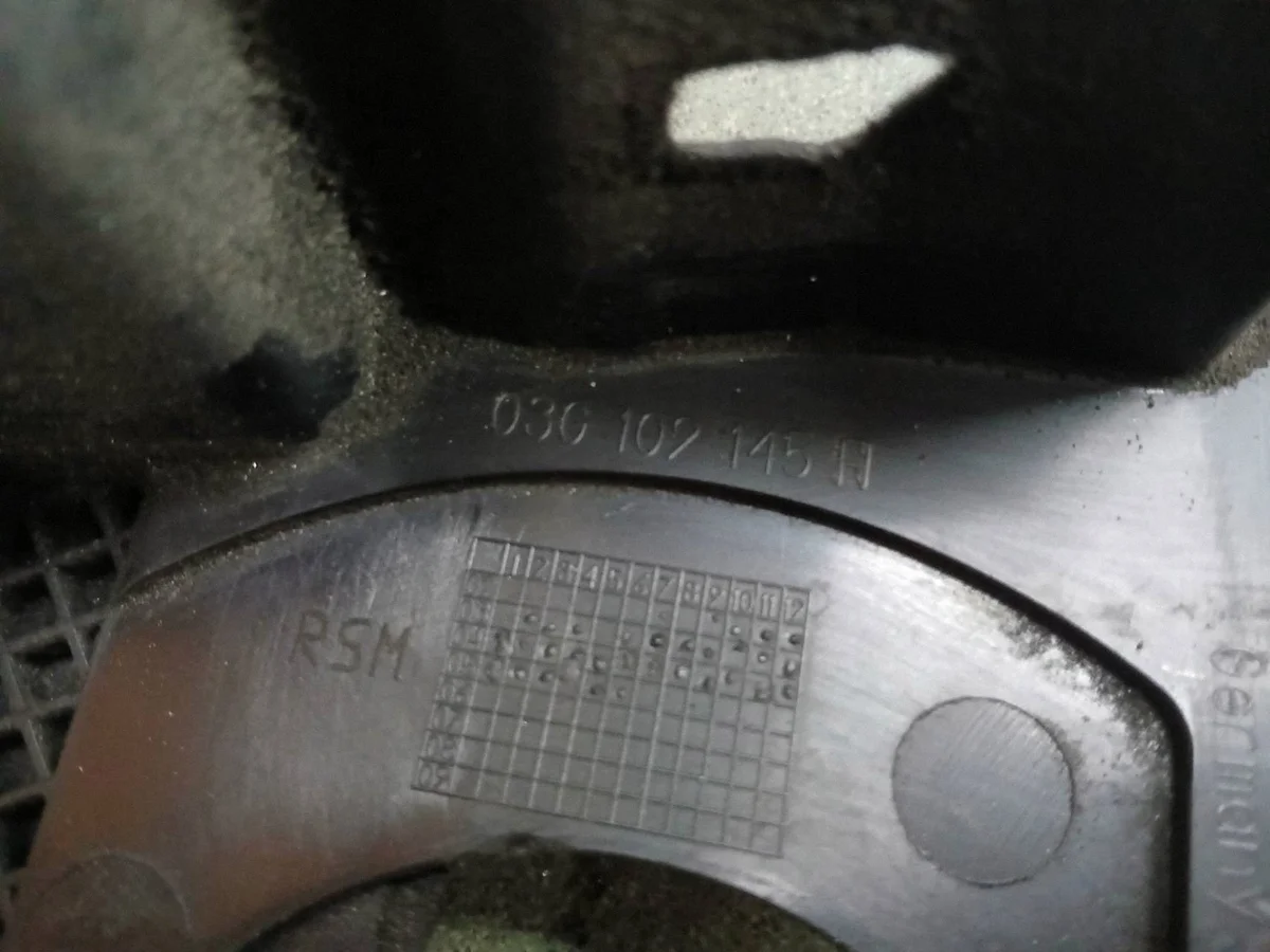 Boîtier de distribution 2.0 TDI 16V VW 03G109145H image 3