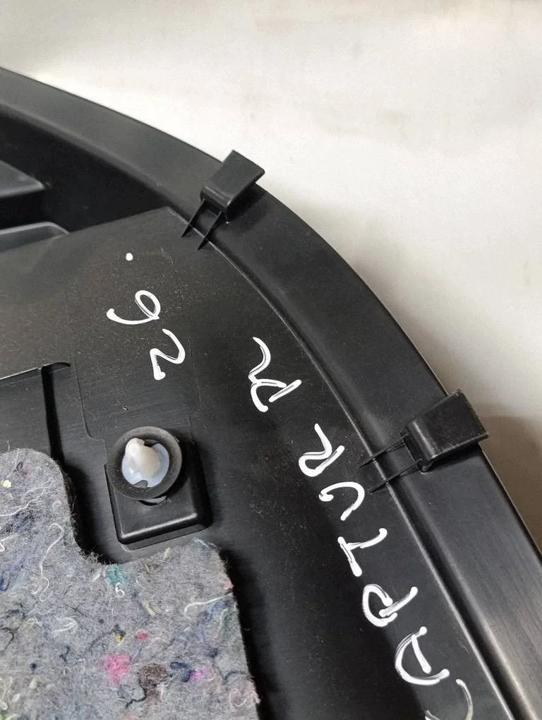 Renault Captur 13-19 Left Rear Trunk Panel image 5