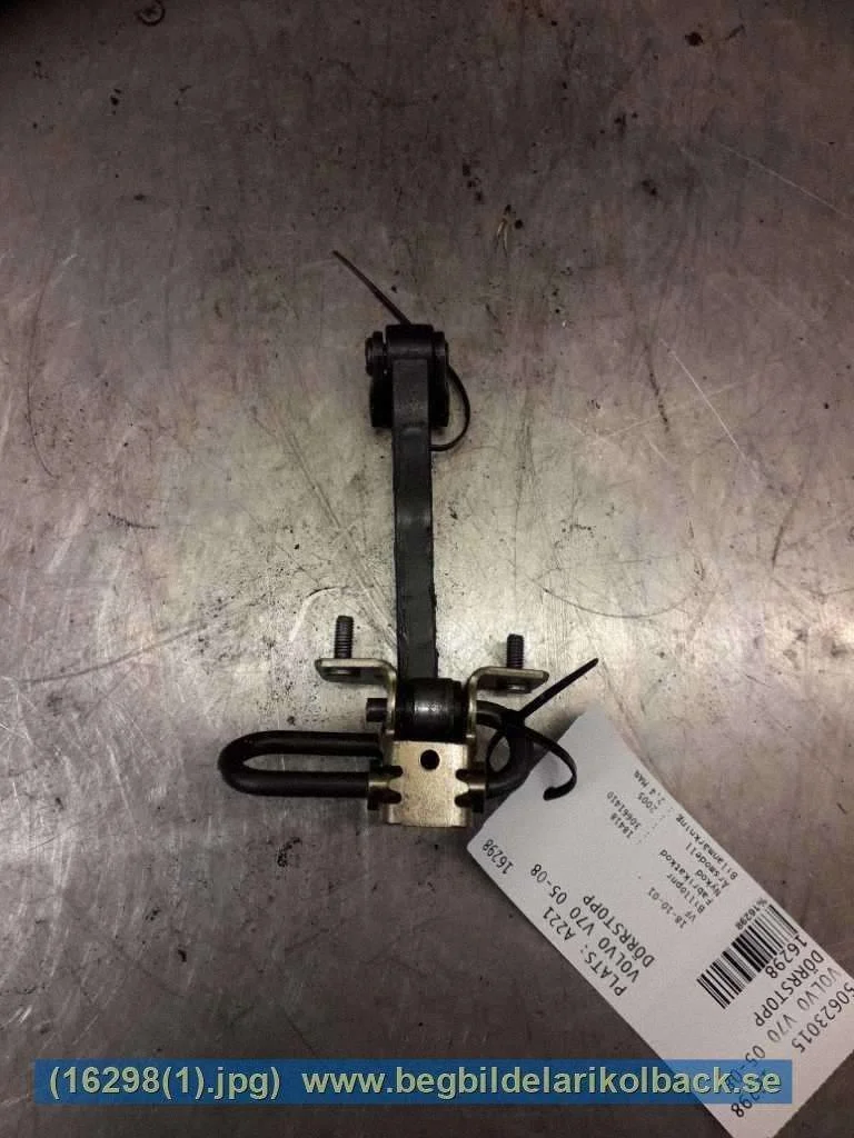 2005 Volvo V70 Front Door Limiter BEG4300