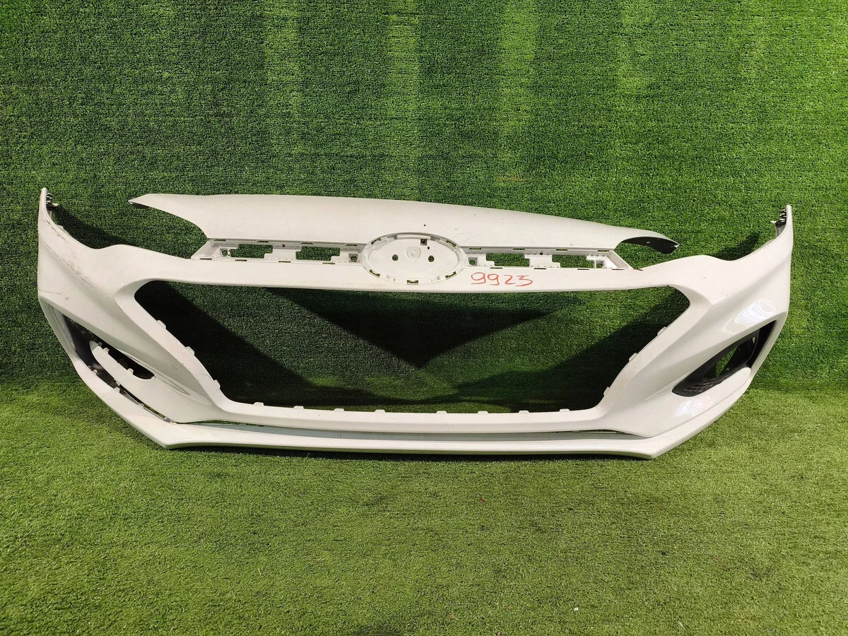 Used Hyundai i20 II Front Bumper 86511C8AA0