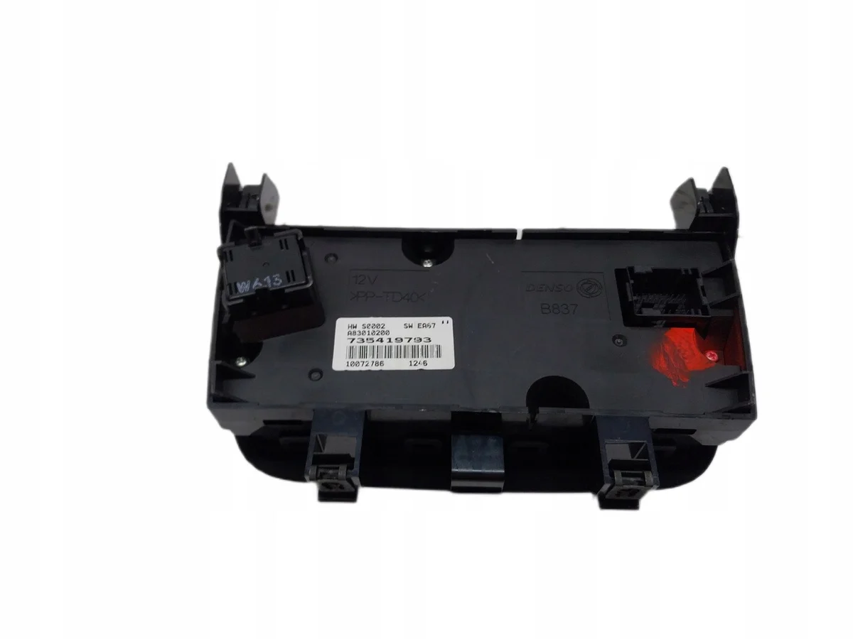 Fiat Grande Punto ilmastointipaneeli image 3