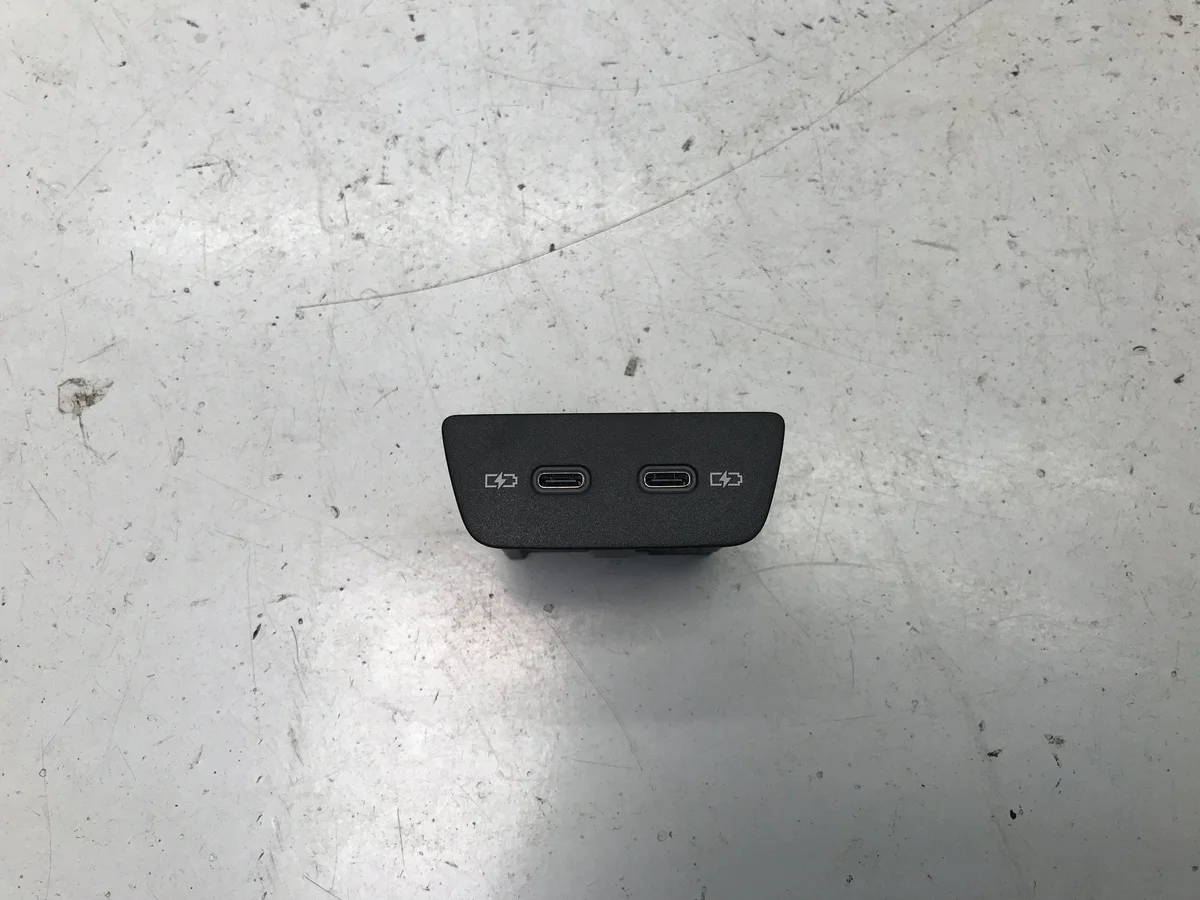 VW Tiguan III USB-C 2G6035718 Usato