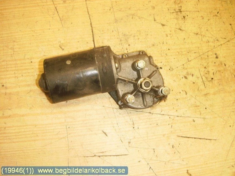 Moteur essuie-glace Skoda Octavia Mk1 (1U) BEG5160