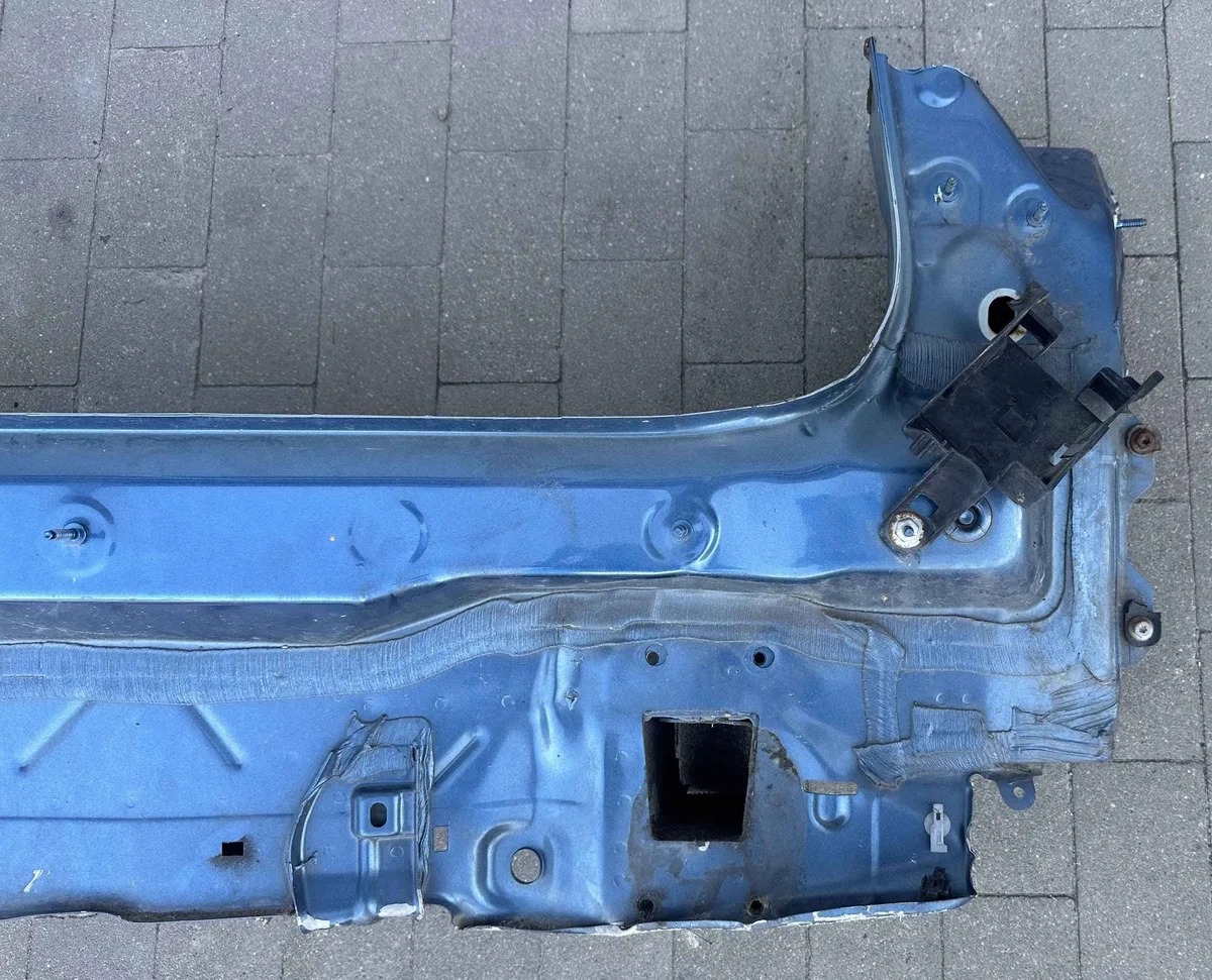 VW Tiguan Allspace bakre förstärkning HEM6309 image 4