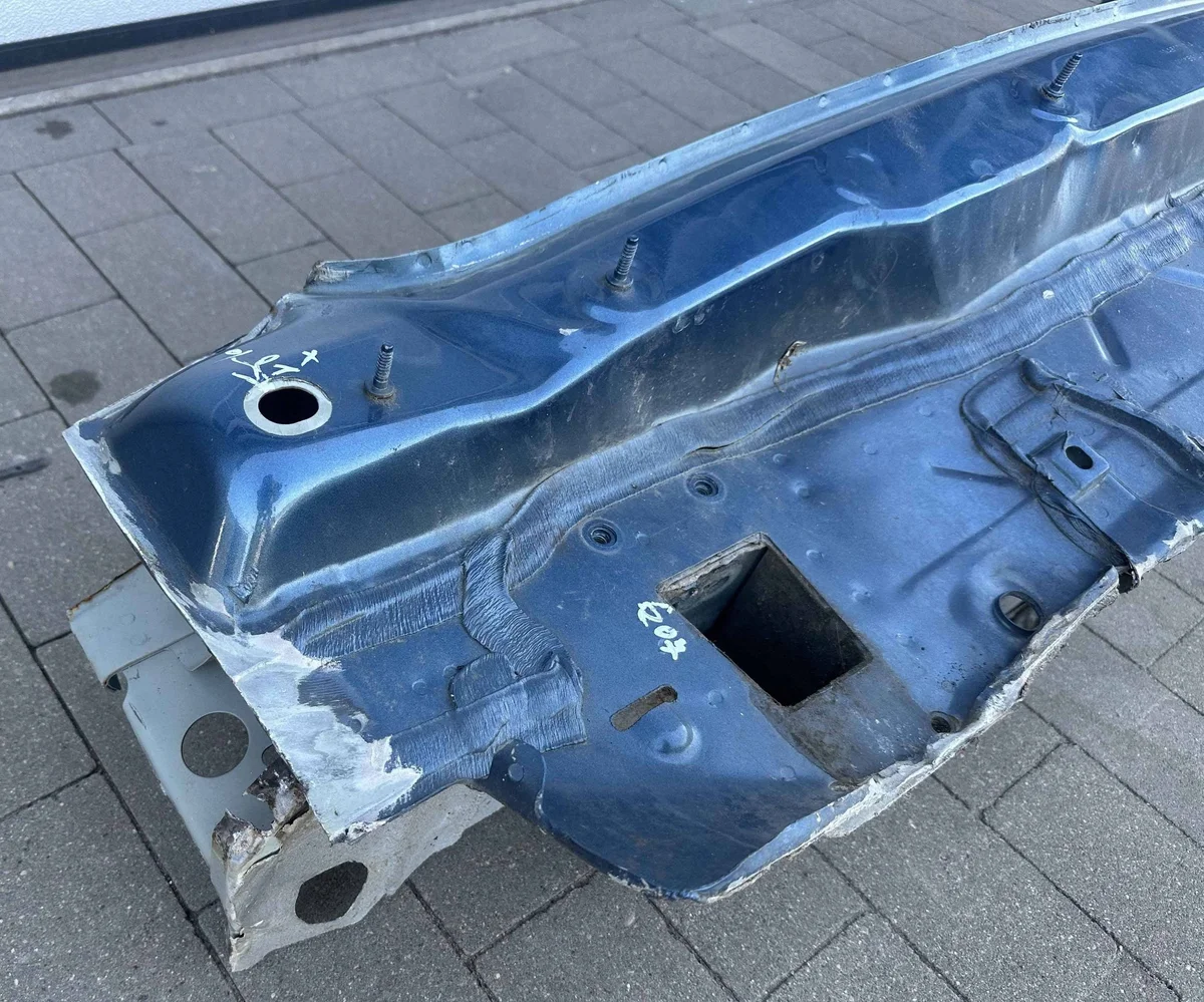 VW Tiguan Allspace bakre förstärkning HEM6309 image 6