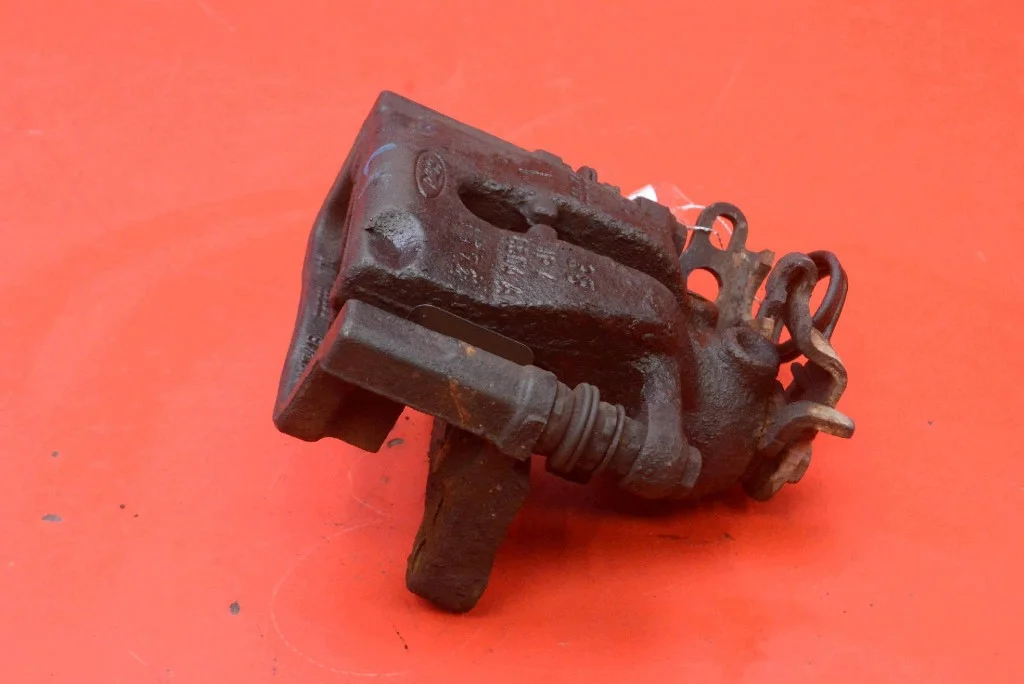 Bremssattel Links Hinten Ford Mondeo MK4 image 3