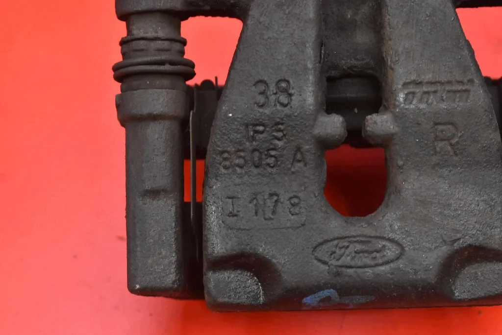 Bromsok Bak Höger Ford Mondeo MK4 image 8