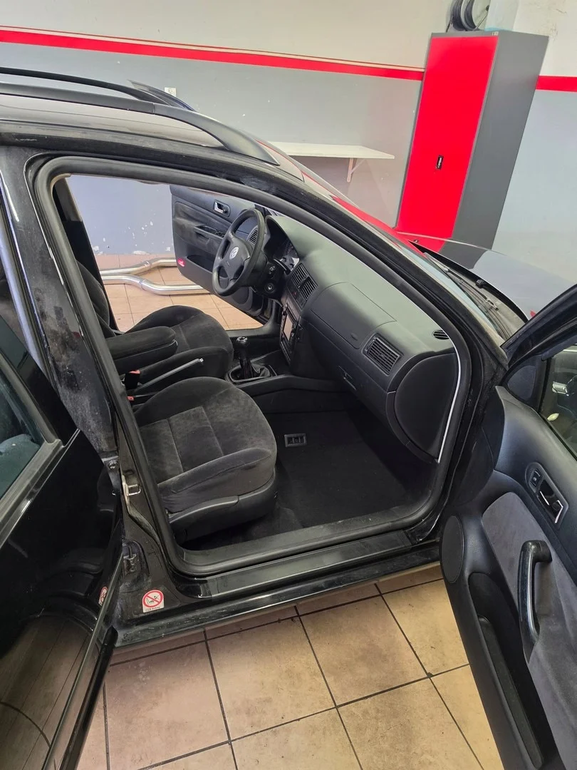 Tiiviste Volkswagen Golf IV/Bora Oikea Etuovi