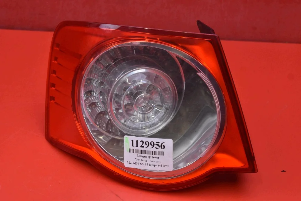Feu arrière gauche VW Jetta 5 1K5945095G