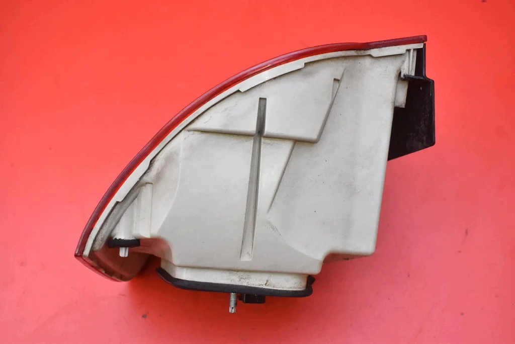 Lanterna Traseira Esquerda VW Jetta 5 V 1K5945095G image 6