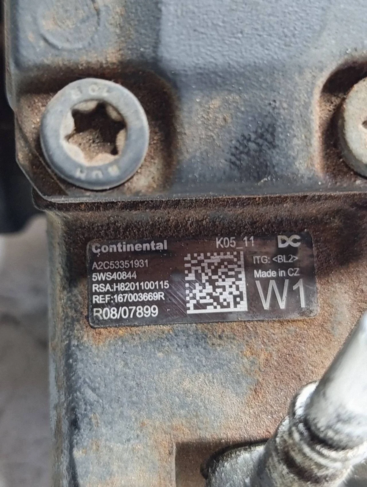 Renault Captur 1.5 dCi Injectiepomp 8201100115 image 9