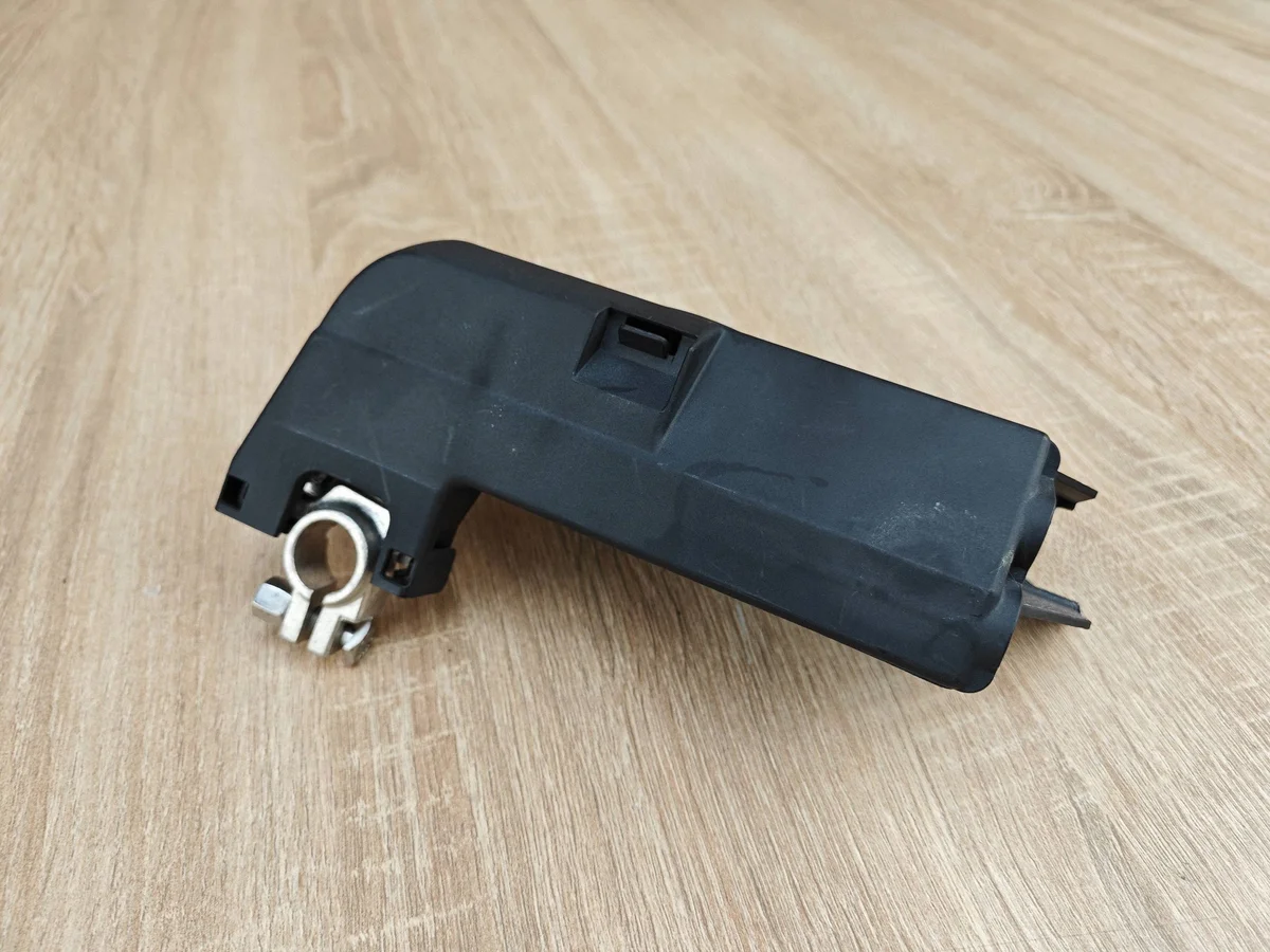 Audi Pluspolklemme 8W0915459E gebraucht