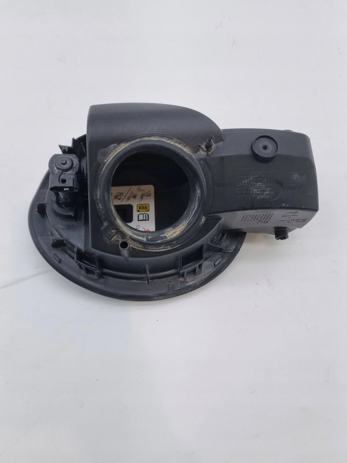 Chrysler Pacifica 2017 Fuel Door 68228470AA image 4