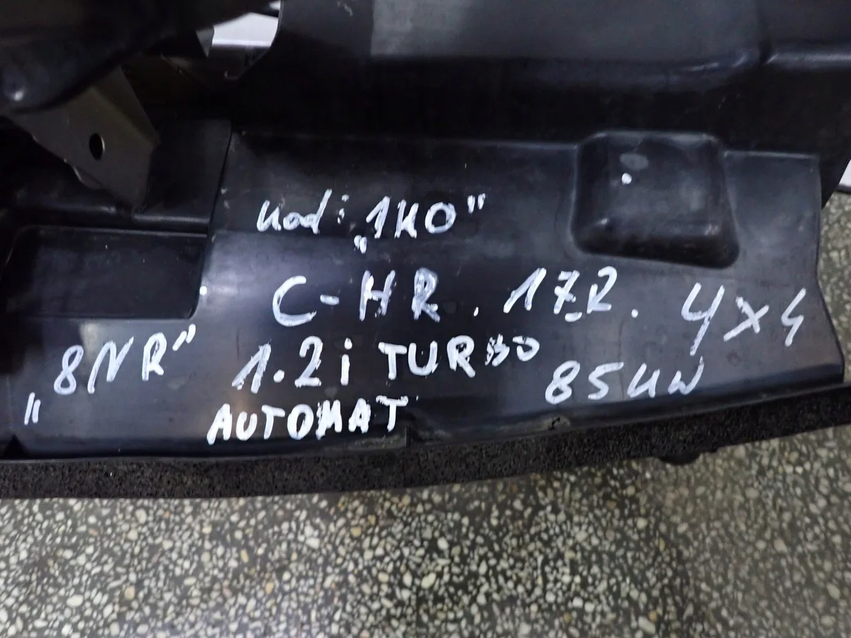 Complete voorzijde Toyota C-HR 17R image 5