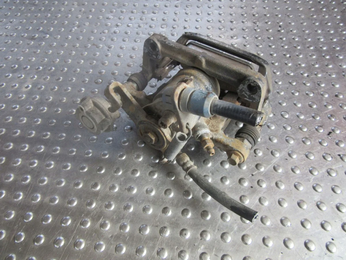 Bromsok bak Chevrolet Volt Opel Ampera image 7