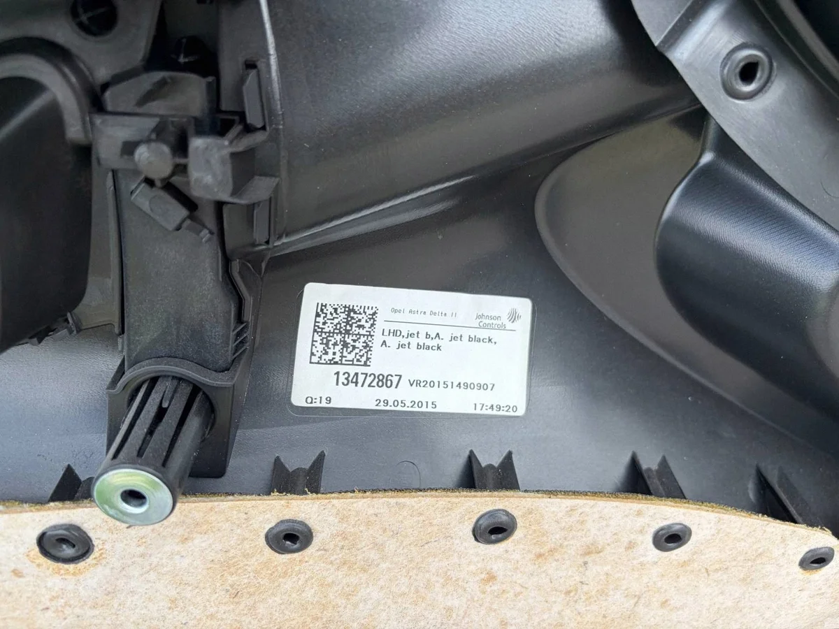 Opel Astra J Türverkleidung rechts vorne image 4