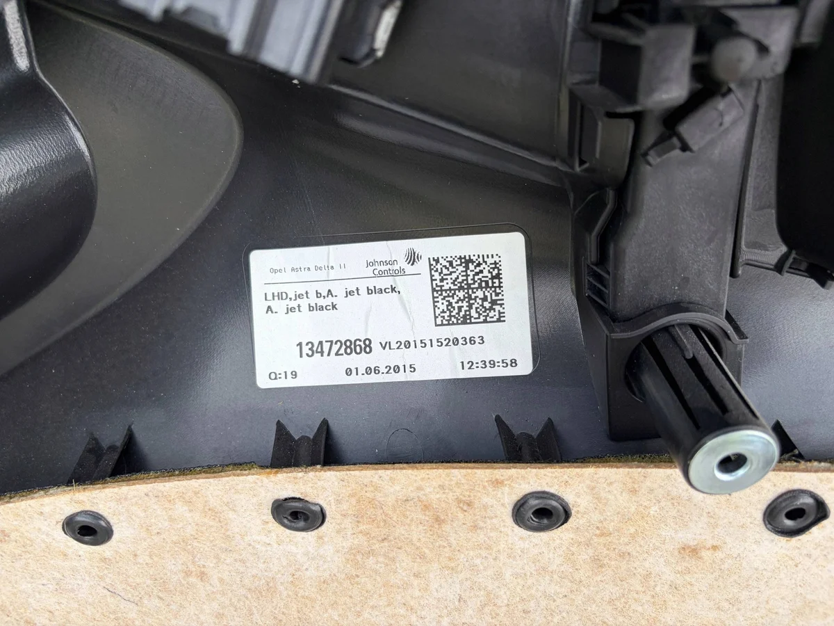 Opel Astra IV J Türverkleidung Links Vorne image 4