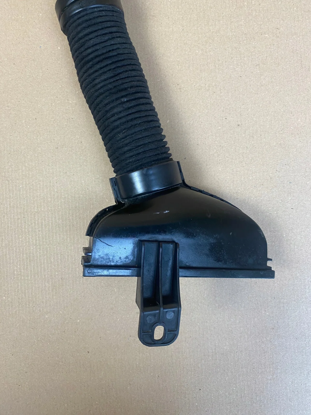 Ilmaputki Citroen C4 III 1.2 (9833418380) image 6