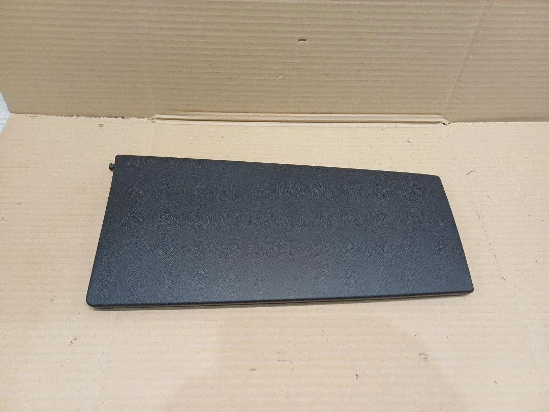 Couvercle boîte à gants Dodge Ram V424TZ