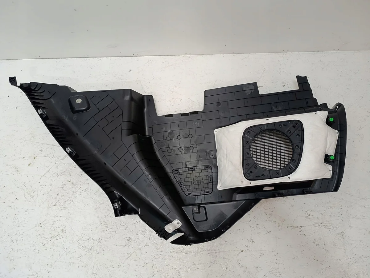 BYD Seal U 2024 2025 Seitenverkleidung Kofferraum rechts image 4