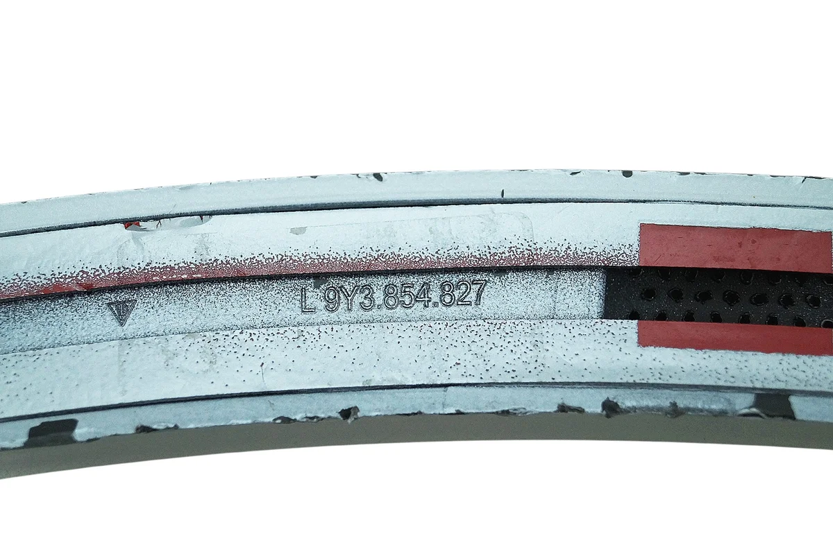 Türleiste links hinten Porsche Cayenne III 9Y3 image 3