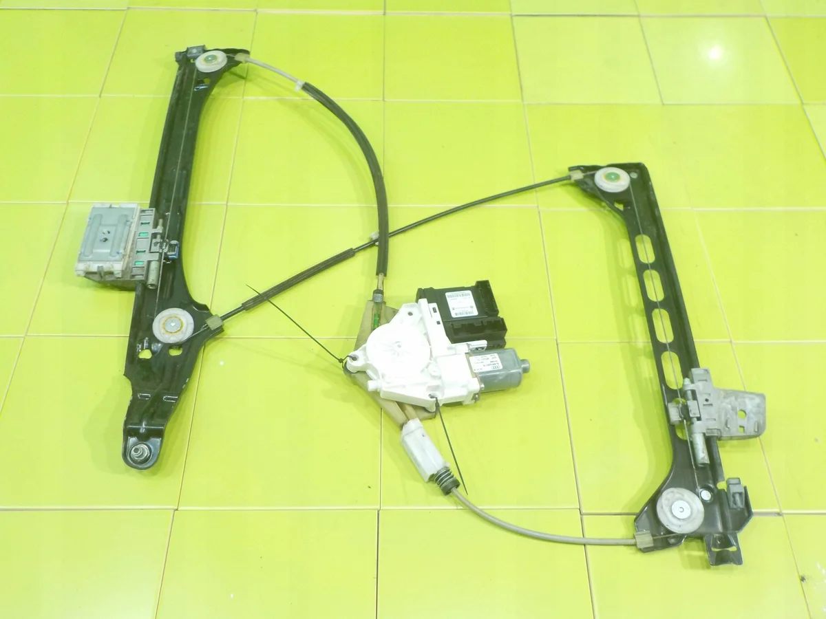 Audi TT 8J 2.0 TFSI Fensterheber Rechts Vorne image 3