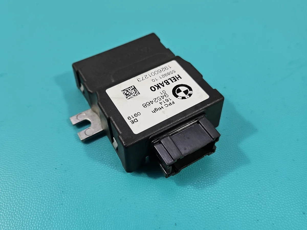 Ohjainyksikkö polttoainepumpulle BMW G30