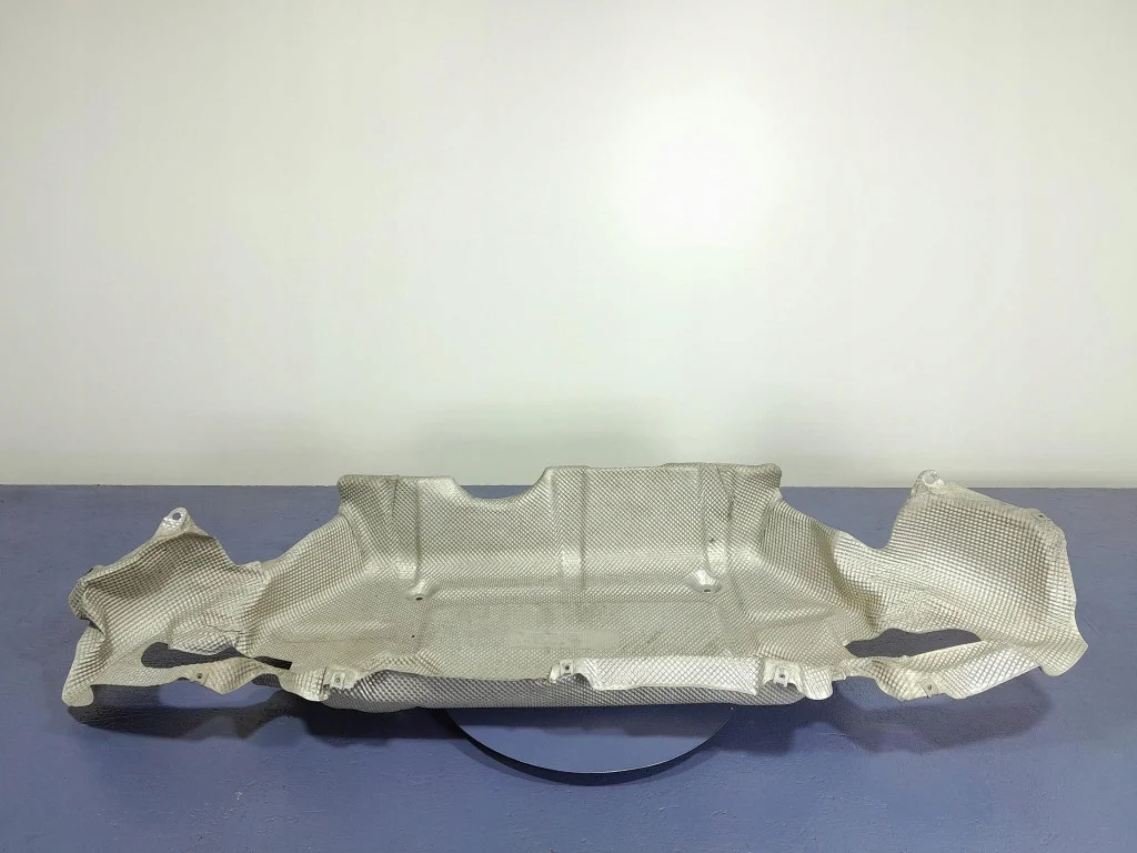 Mercedes A W177 A45S Hitzeschutz Auspuff L-302370-A1776825000 image 6