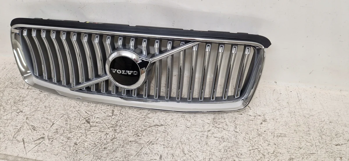 Volvo XC90 II LIFT Inscription Grill 31698400 image 3