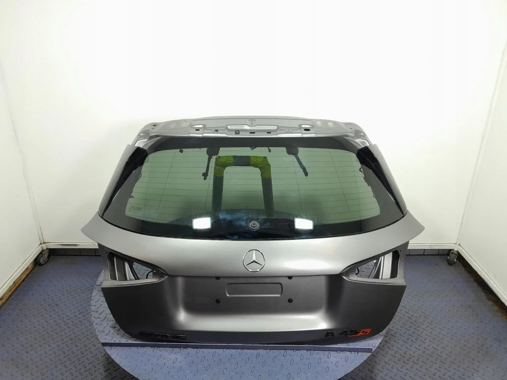 Mercedes A W177 A45S takaluukku L-302315-01
