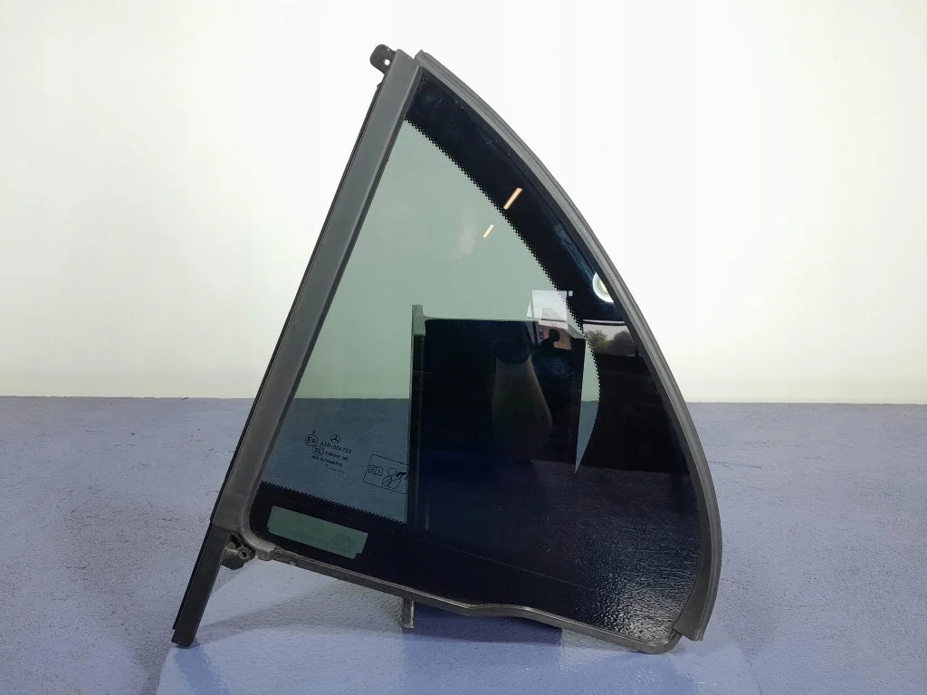 Cristal Puerta Trasera Izquierda Mercedes A W177