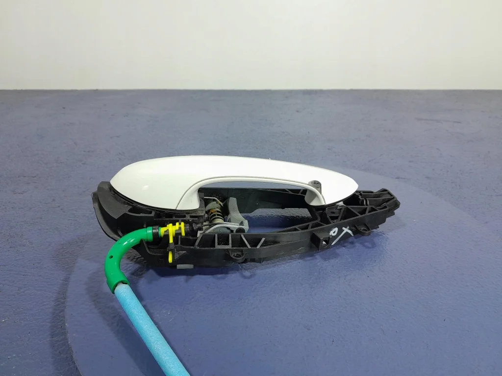 BMW X5 G05 Türgriff hinten rechts 3 Pin image 6