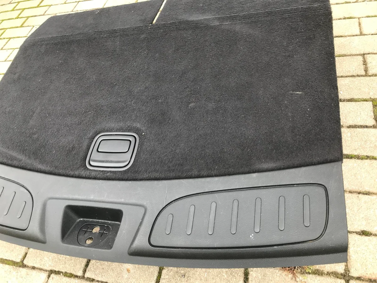 2018 Dodge Durango Trunk Floor Used FOB26791 image 3