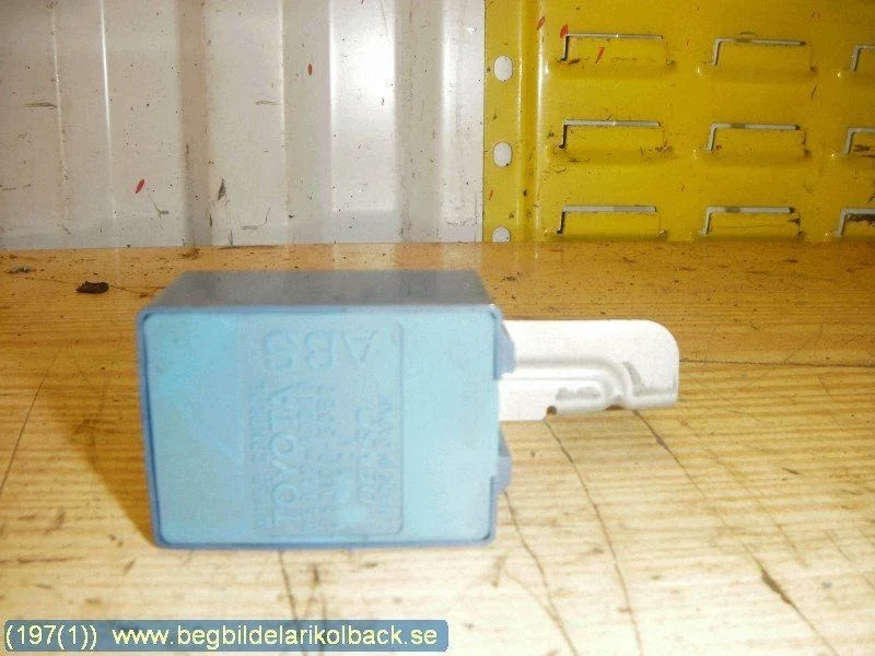 Relé Limpiaparabrisas Toyota Prius 2007 OEM 8594047010