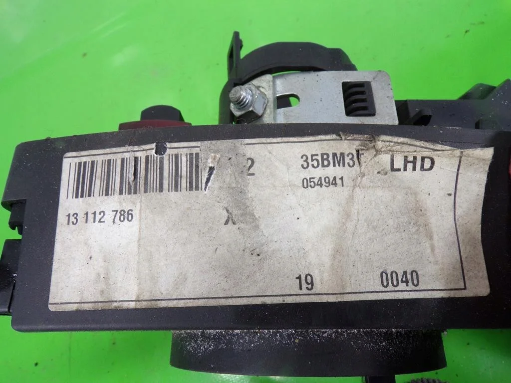 Opel Vectra C Ignition Switch F-394620- image 5