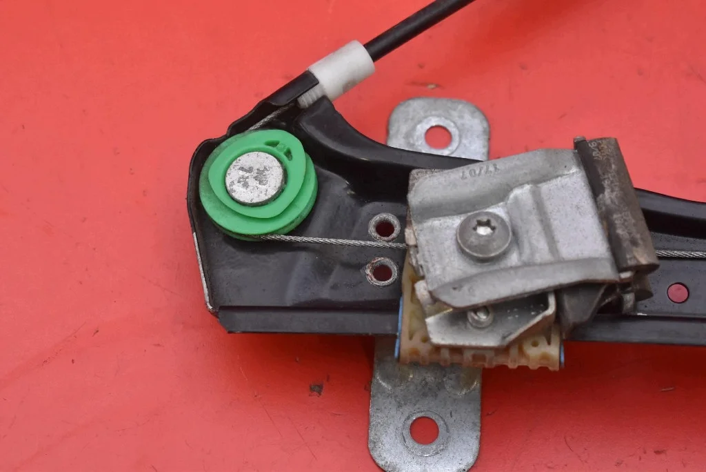 Fensterheber Vorne Links VW Jetta 5 1K5837461B image 7