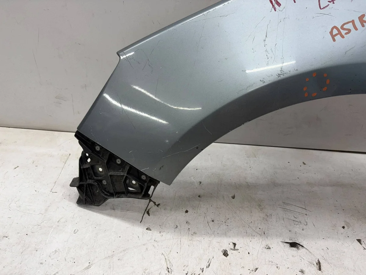 Opel Astra J Kotflügel Links Vorne (CYX3107) image 4