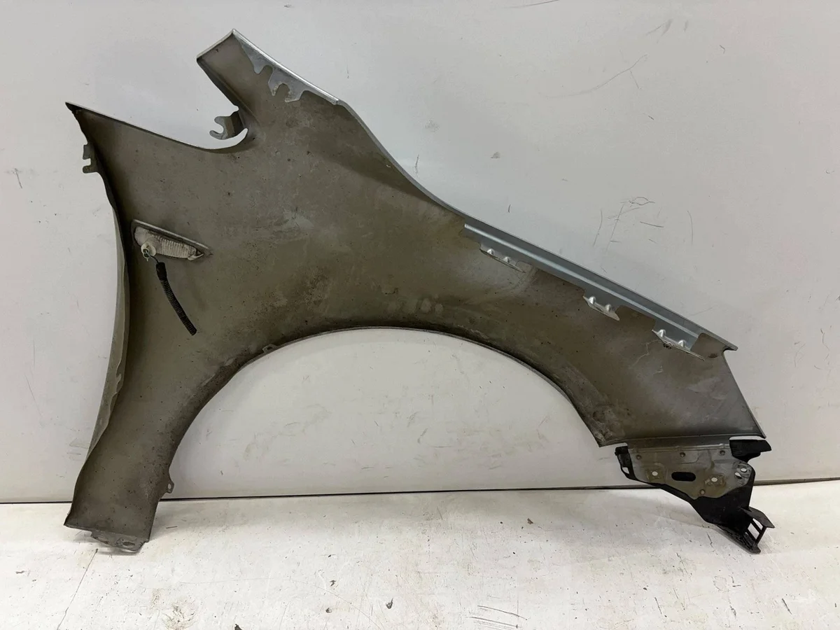Opel Astra J Kotflügel Links Vorne (CYX3107) image 6