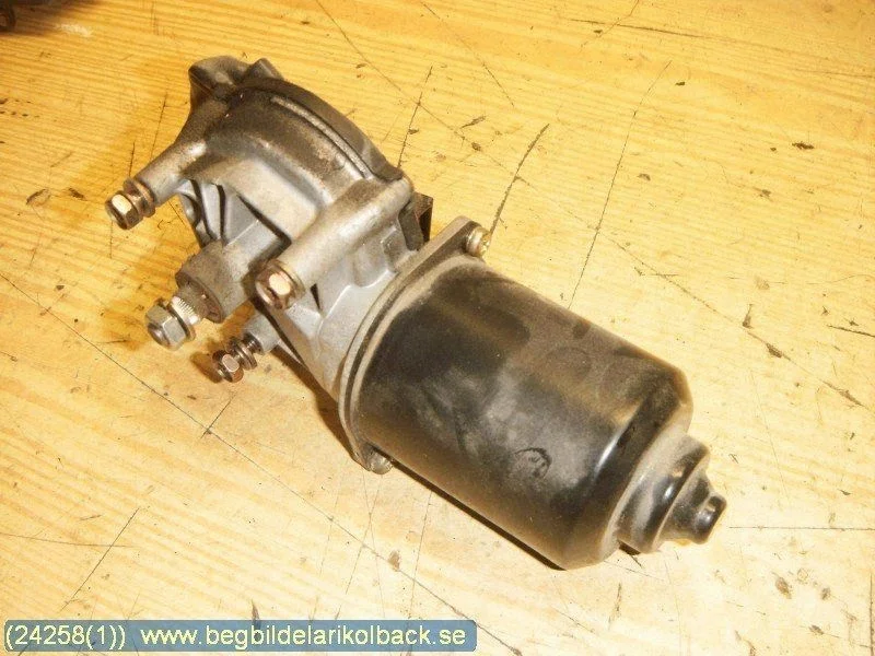 Moteur essuie-glace Saab 9-3 2002 BEG6156