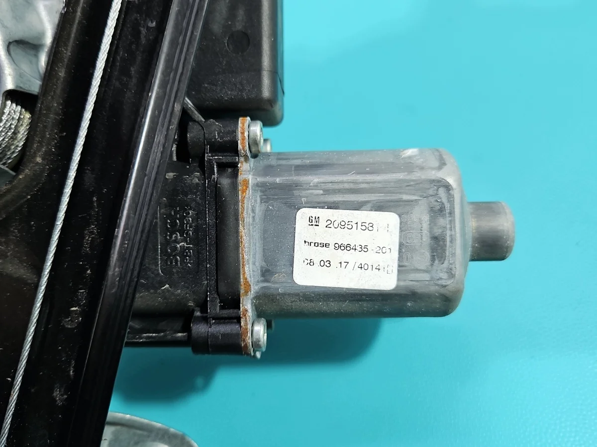 Window Regulator Front Left Opel Zafira C image 8