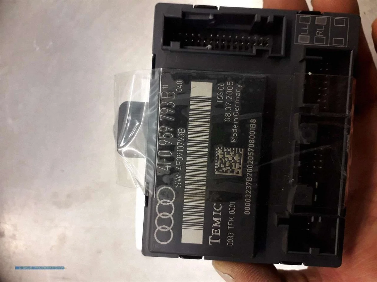 Module de porte Audi A6 S6 C6 4F0959793B
