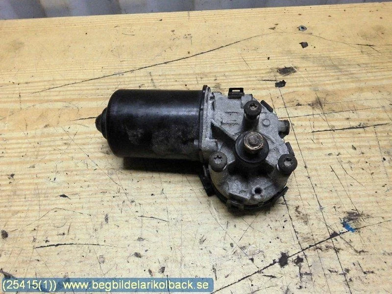 Moteur essuie-glace VW Polo 6N2 BEG6586