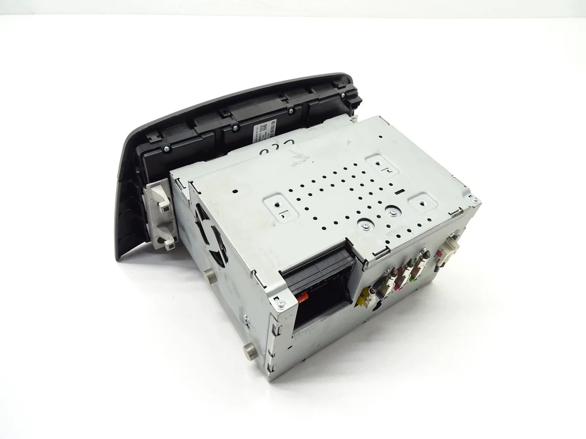 Radio Navi Mercedes W204 A2049009410 image 4