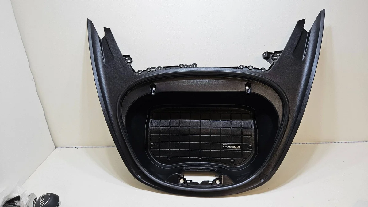 Bandeja Porta-Malas Tesla Model S Usada